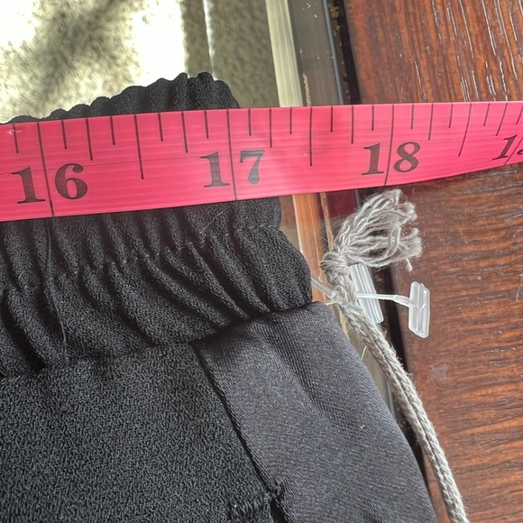 A New Day NWT Jogger Pants L Black High Rise relaxed hip & thigh satin trimmed - Picture 12 of 12